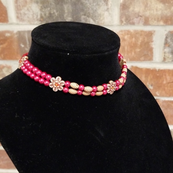 Six Petal Flower Choker Necklace - Picture 2 of 7